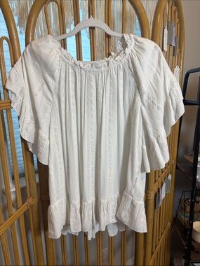 APNY Women’s White Eyelet Ruffle Peasant Top